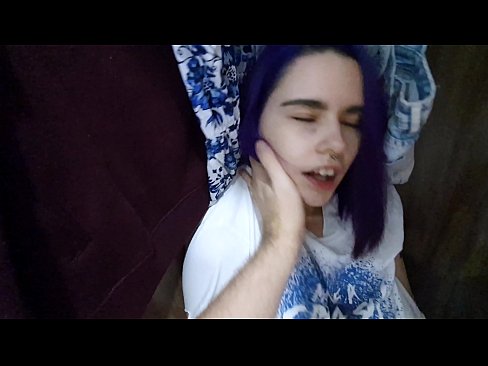 ❤️ מצאתי את אחותי בארון ועזרה לה לגמור פורנו רוסי אצלנו ❌❤